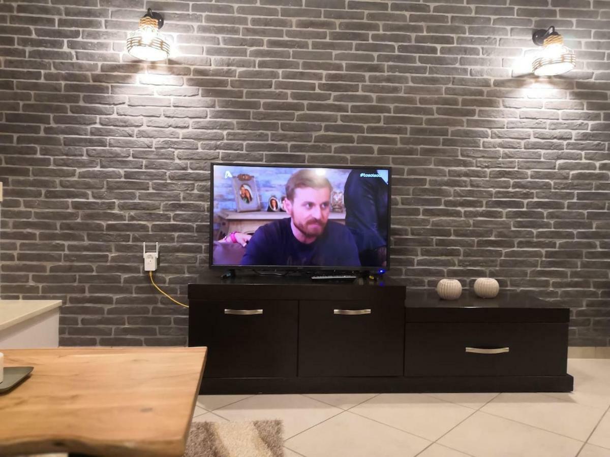 Gekas Deluxe Apartment Kalambáka Kültér fotó